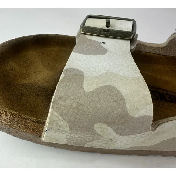 Birkenstock Arizona Slide Sandals 2 Strap Buckle Men's 5 Women's 7 Camo Leather - Picture 8 of 16